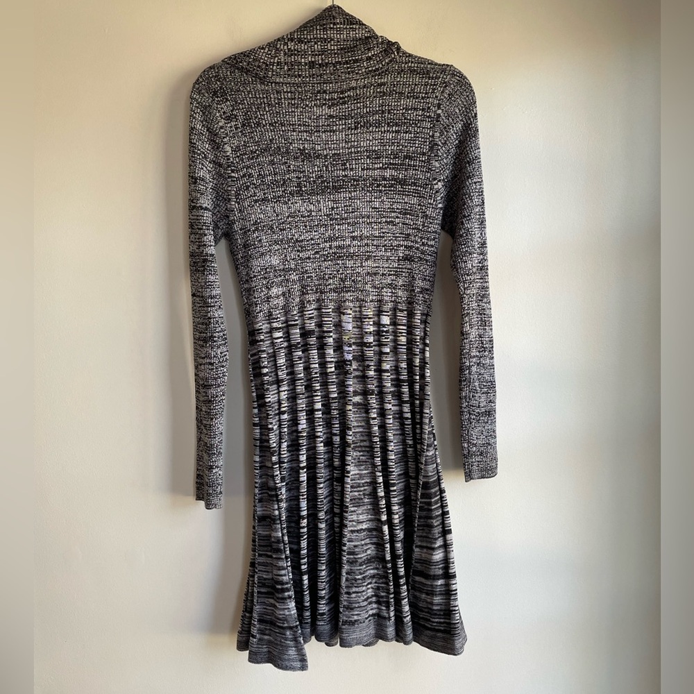 Marc New York Gray Cowl Neck Sweater Dress Size M - Picture 3 of 4